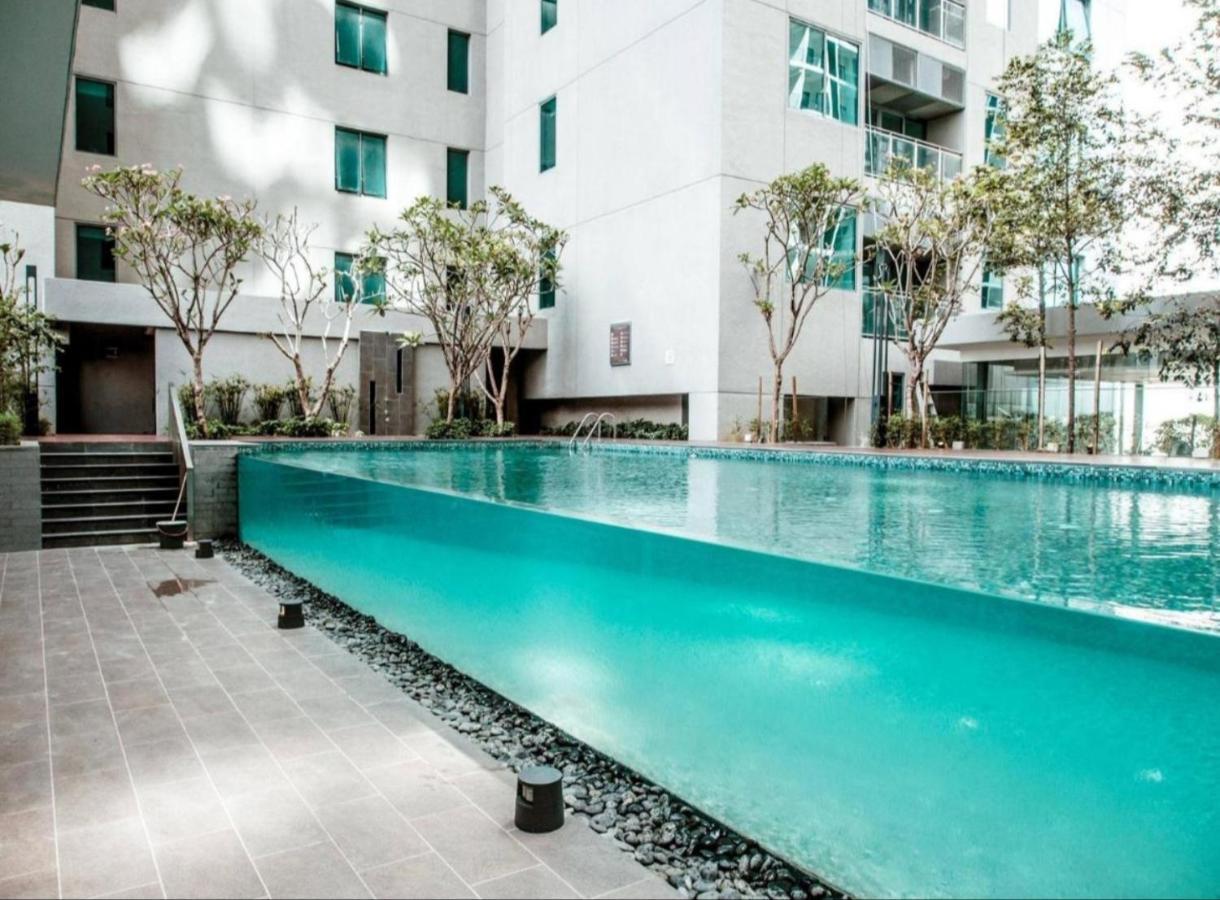 Summer Suites By Hibiscus Kuala Lumpur Exterior photo