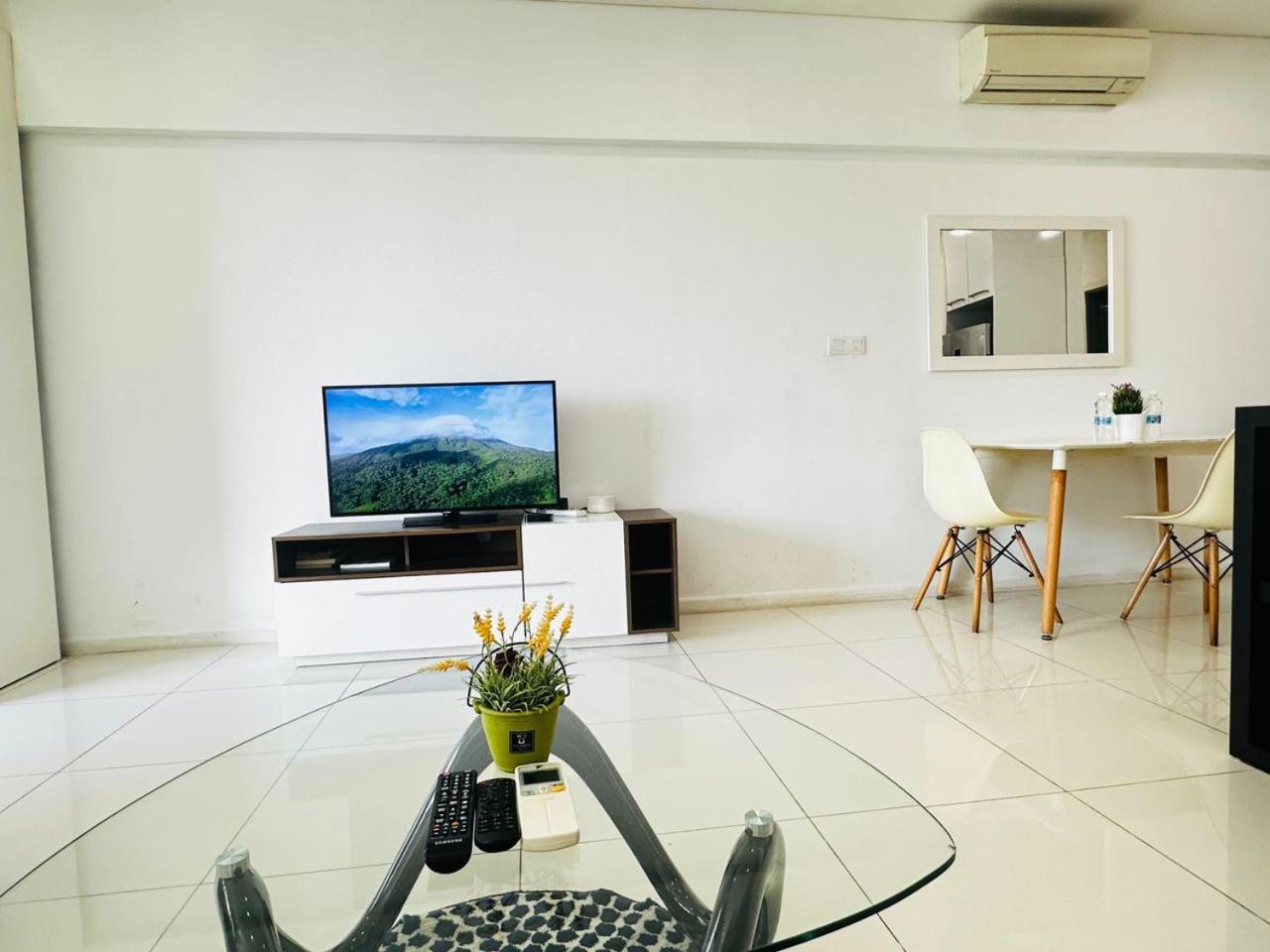 Summer Suites By Hibiscus Kuala Lumpur Exterior photo
